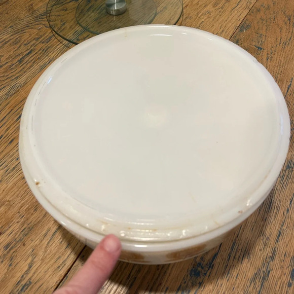 FEDERAL GLASS Vintage 60s Large Sunflower Milk Glass - Picture 4 of 10